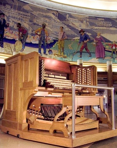 29a240 20160219 cincinnati museum center organ console