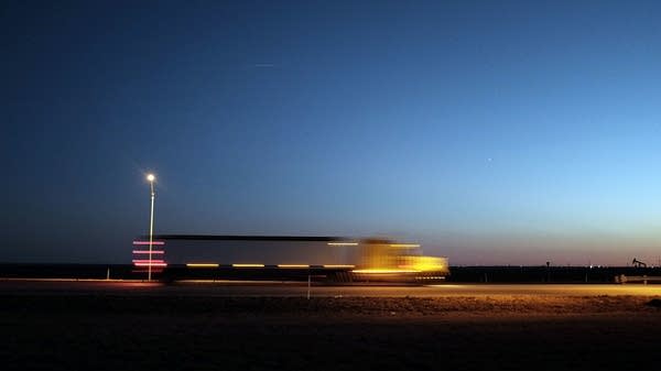 US wants to force lower speeds on truck and bus drivers