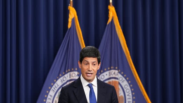 Fed Rate Hikes 2024-2027 | Cross-Border Sellers Face Higher Financing Costs