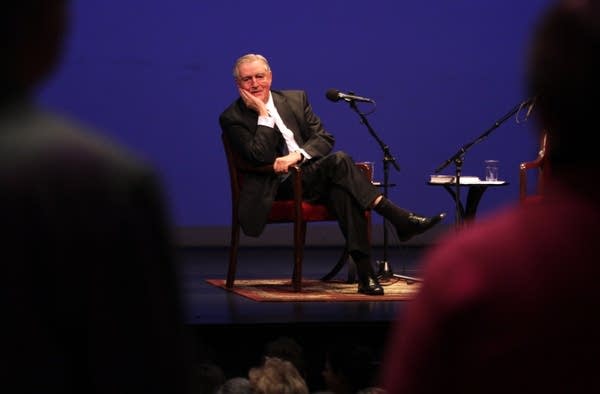 Walter Mondale takes questions
