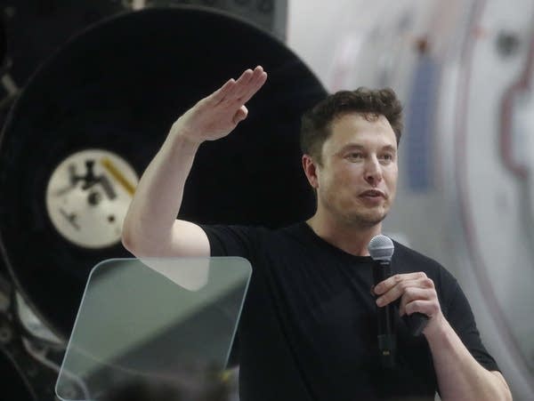 Tesla, Musk settle government suit for $40M; Musk to stay CEO