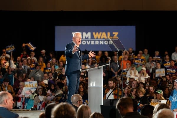 Gov Walz speaking to supporters