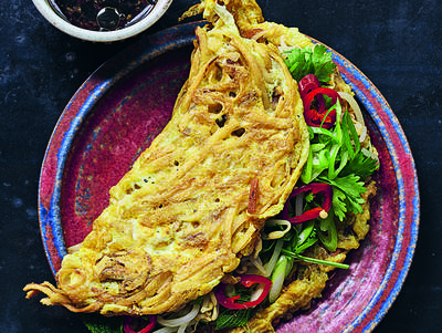 Crispy Noodle Omelette