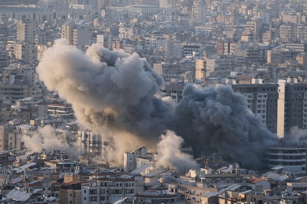 U.S. and Iran dig in and ramp up threats as war rages with no end in sight