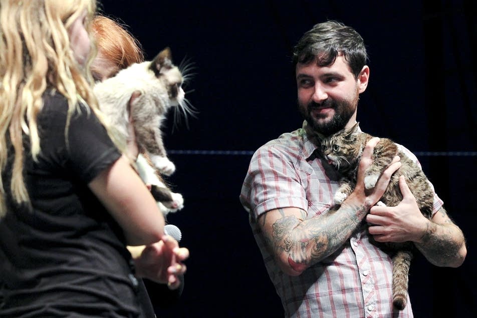 Grumpy Cat (left) and Lil Bub