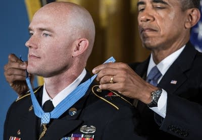Ty Carter receives Medal of Honor