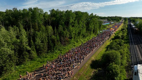 A drone shot of Grandma's Martathon starting line