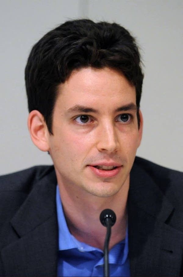 A headshot of Josh Eidelson, a Bloomberg News reporter.