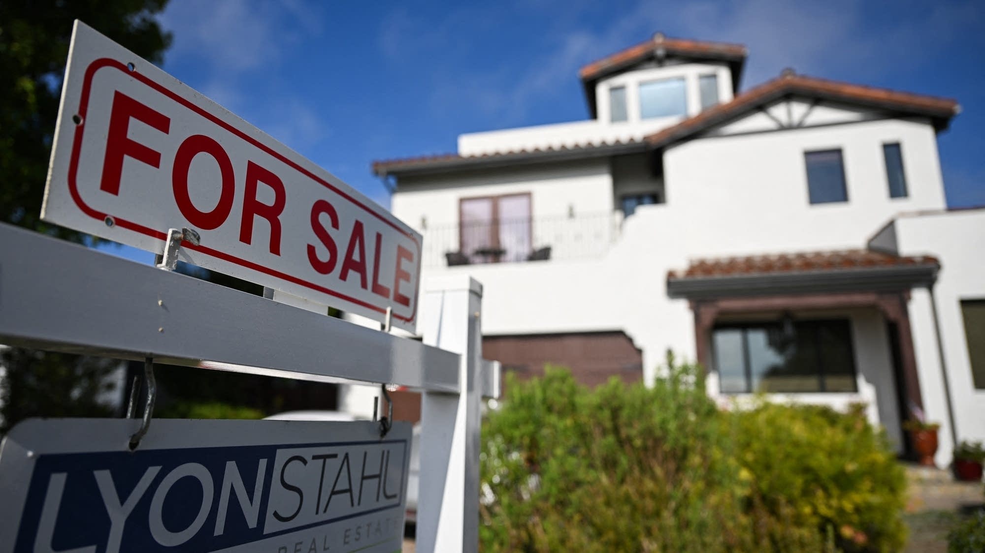 Should you get a fixed-rate mortgage or an adjustable rate?