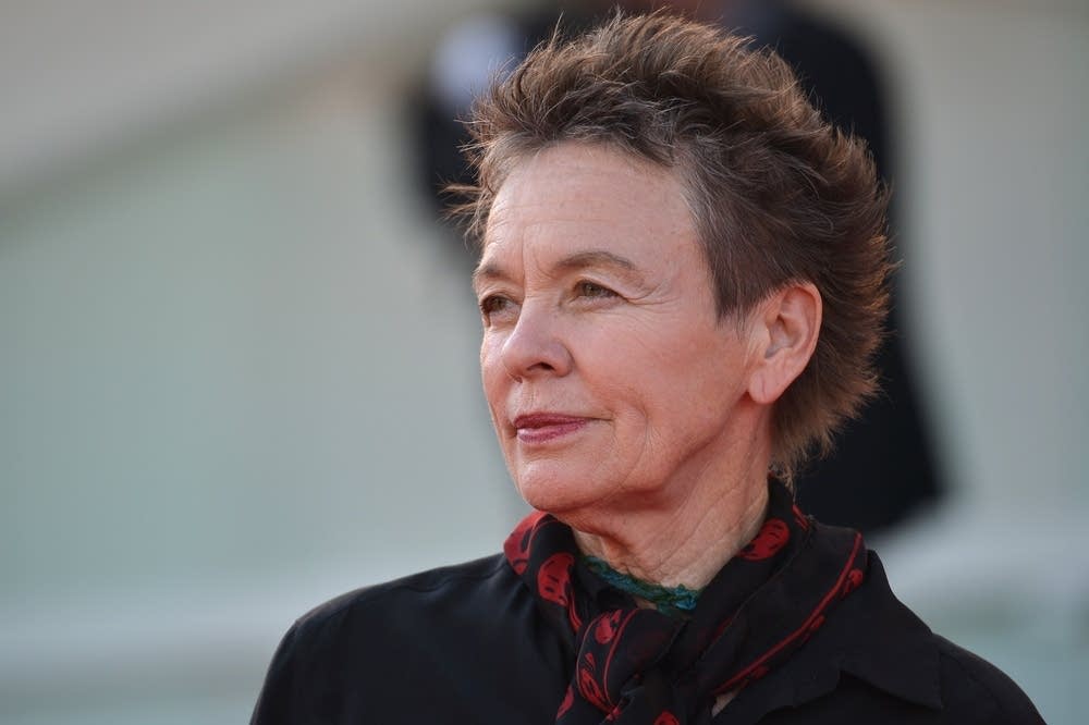 Laurie Anderson brings experimental music show to St. Paul | MPR News