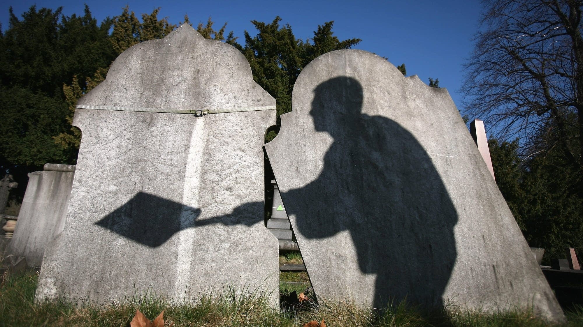 Stearns History Museum to host walking cemetery tours this month