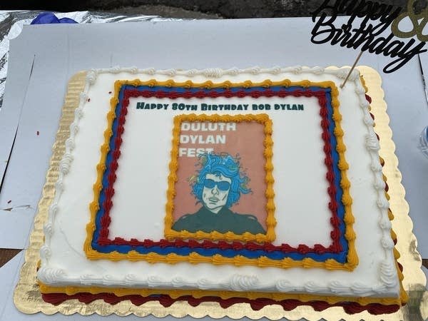 a cake for Duluth Dylan Fest