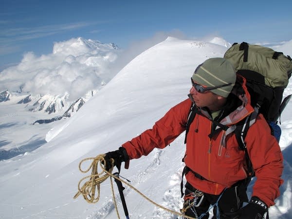 Minn. explorer says he's first to hit both poles, Everest in same year