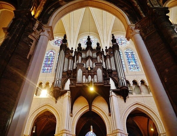 1971 Gonzalez/Chartres Cathedral, France
