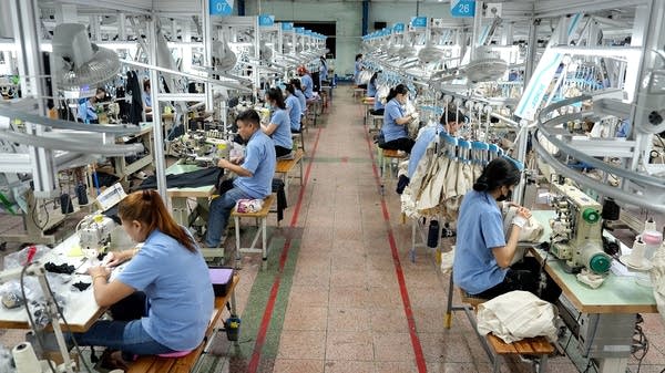 Trump announces U.S. trade pact with Vietnam