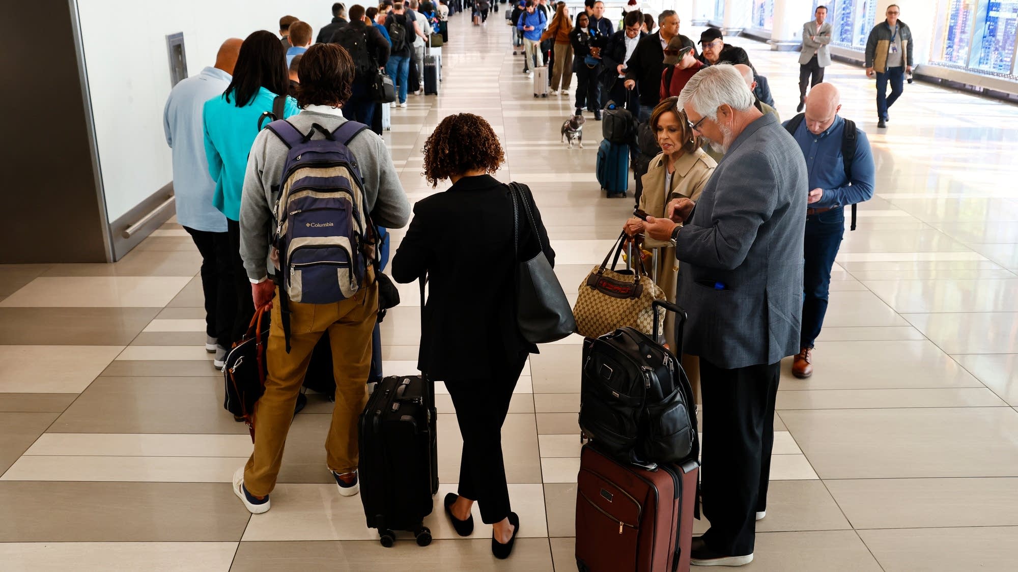 Trump orders TSA pay after DHS funding stalls