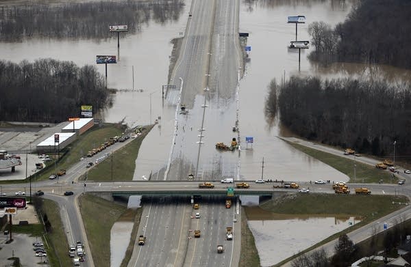 Roadways begin to reopen in flood-ravaged St. Louis area