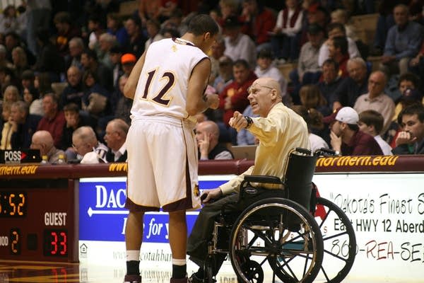 coach_meyer_wheelchair