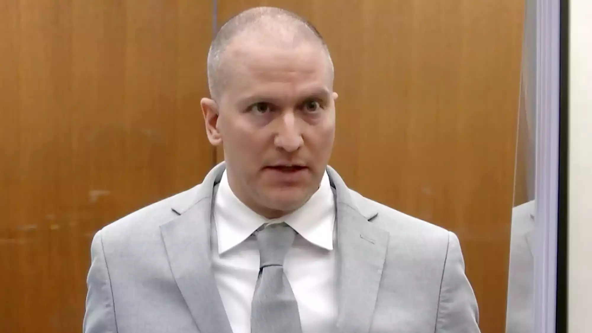 Lawsuit: Woman alleges Chauvin also kneeled on her months before George Floyd's murder - Vimarsana News