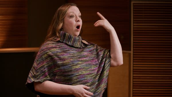 Class Notes thumbnail for a Voice & Vocal Health lesson. Includes singer Liz Pearse.