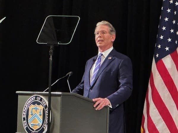 Secretary Bessent lauds Trump's economic strategies, takes aim at Minnesota leadership 