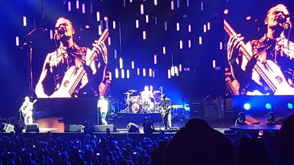 Red Hot Chili Peppers at Target Center on January 21, 2017