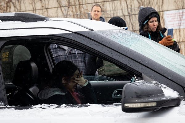 Federal agents detain two teenagers in Minneapolis