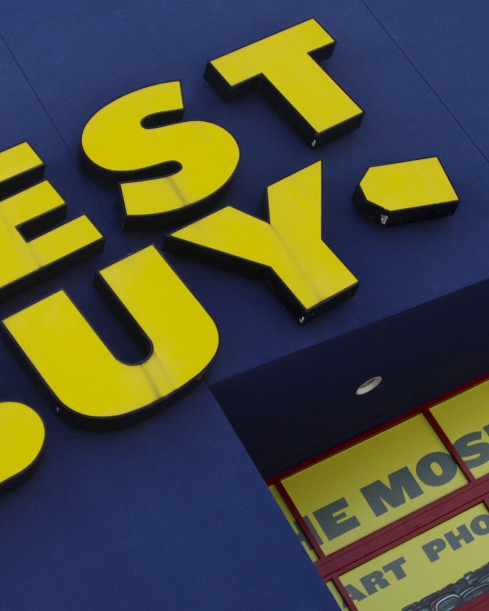Best Buy guarded about future plans after disappointing quarterly report |  MPR News