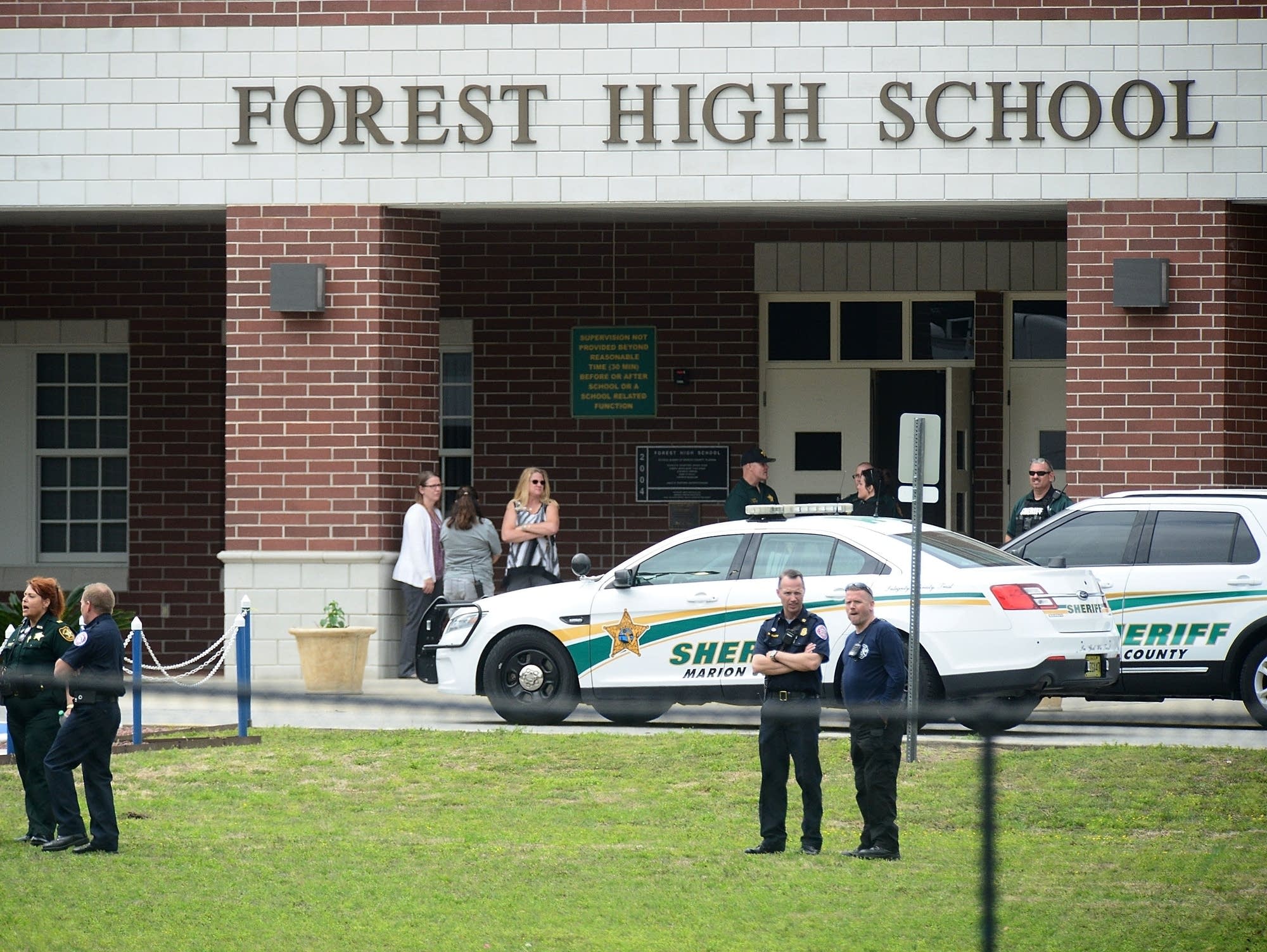 1 Student Wounded In Shooting At Florida High School Mpr News