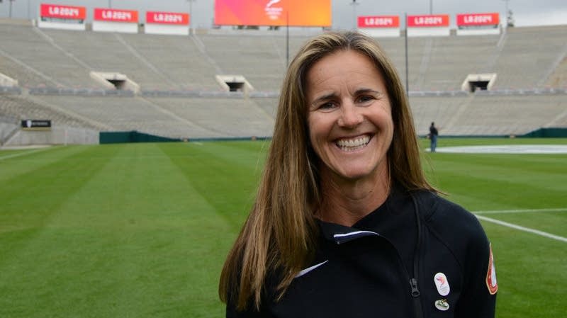 Brandi Chastain’s Hall Of Fame plaque looks like basically anyone but