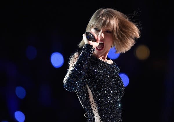 It’s a Taylor Swift world