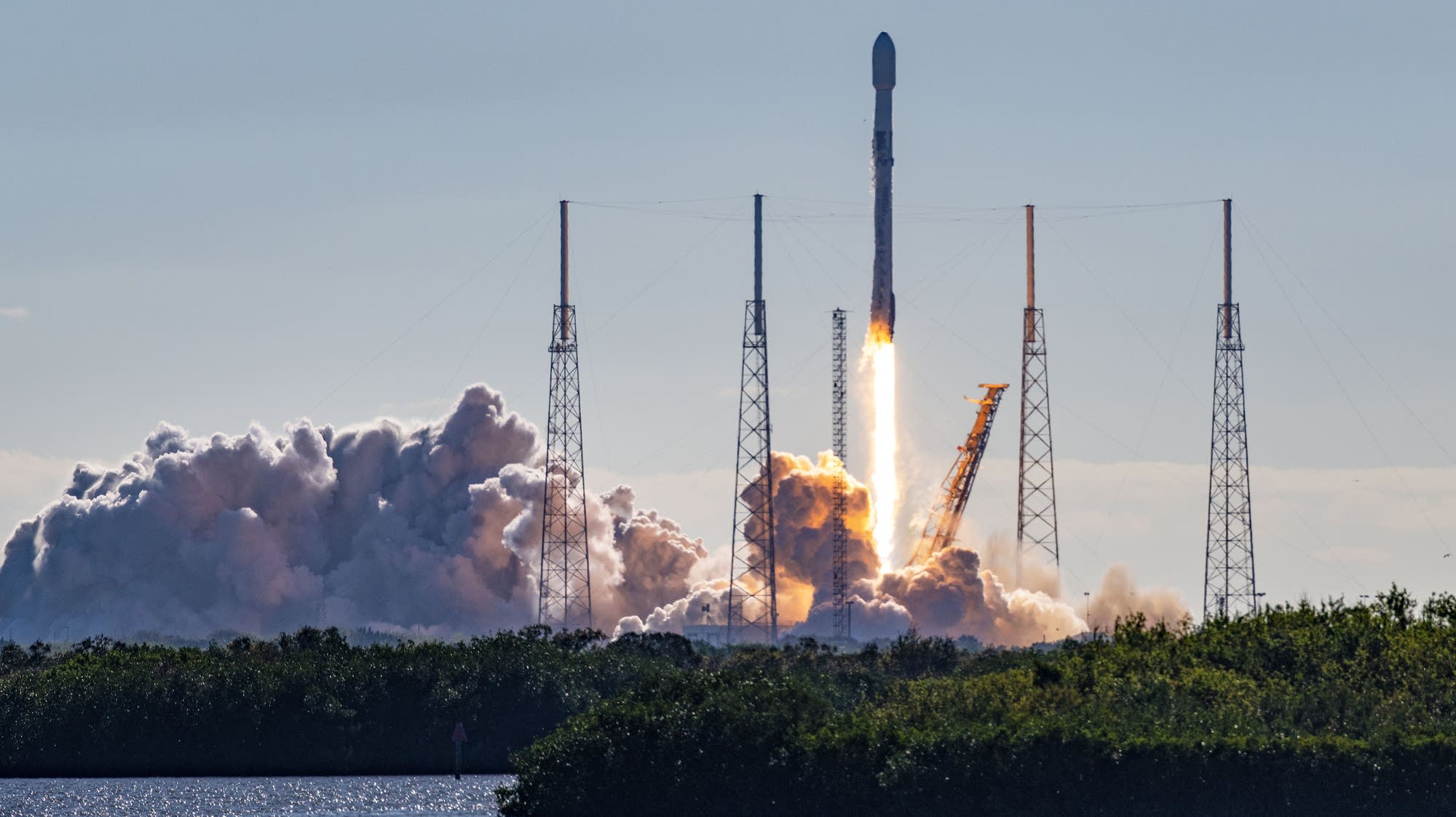As space launches increase, there aren't enough spaceports