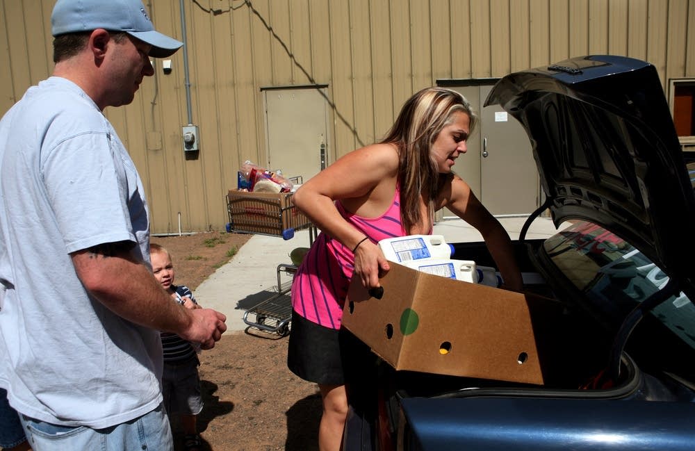 Loading the car with food