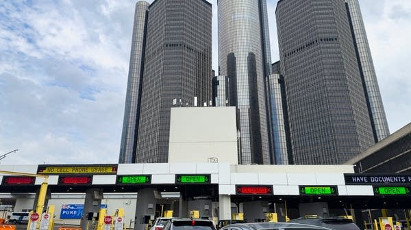Cars queue up at customs to re-enter the U.S. at the Detroit-Windsor Tunnel. 