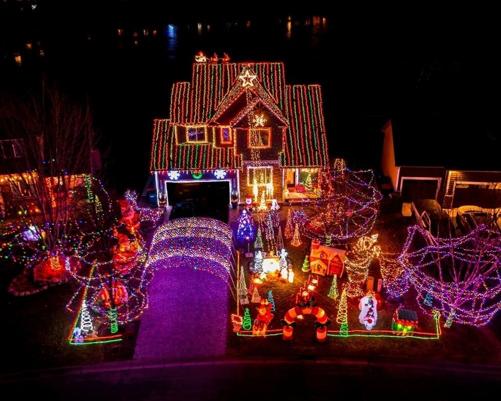 Minneapolis Christmas Lights 2022 The Author Of Mn's Definitive Guide To Holiday Lights On The State's Best  Displays | Mpr News