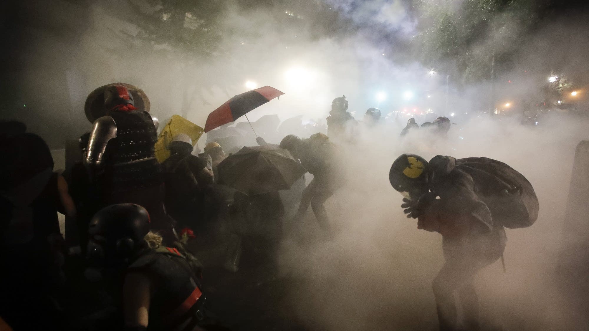 Police and protesters clash in violent weekend across the U.S. MPR News