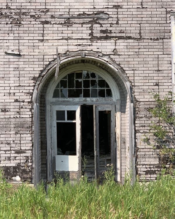 07ef3b-20250731-oldschools11-600 Pictures: Old school buildings remember the past of Minnesota