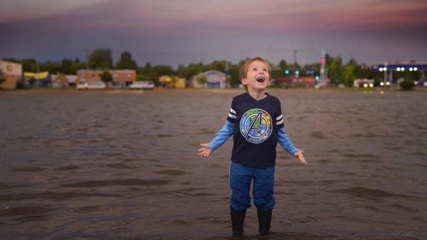 How to beat the heat? Be more kid-like