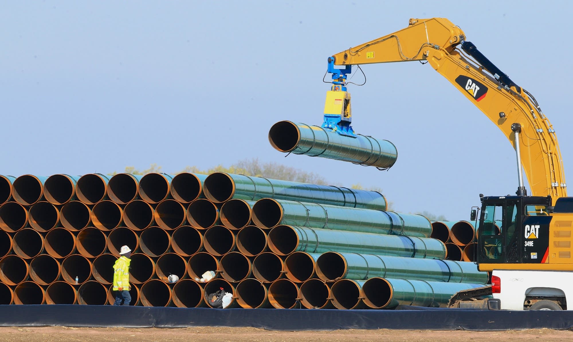 Dakota Access pipeline construction to restart 'immediately