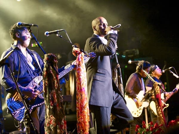 _EHP3447-therevolution