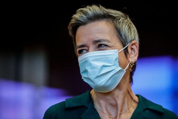 Europe's second highest court rules that Google unfairly favored its own shopping comparisons in search results.