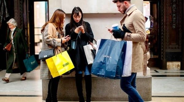 Holiday shopping forecasts are good, but not as good as 2017