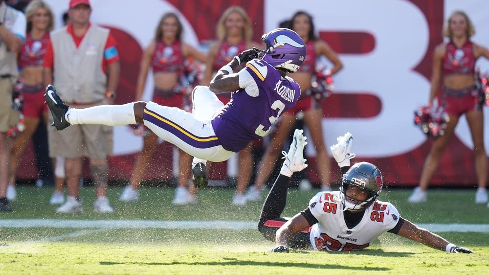 Vikings beat Buccaneers 23-16 but lose Justin Jefferson to an