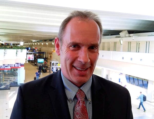 Metropolitan Airports Commission names new CEO