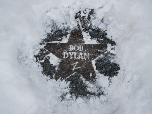 A star dedicated to Dylan