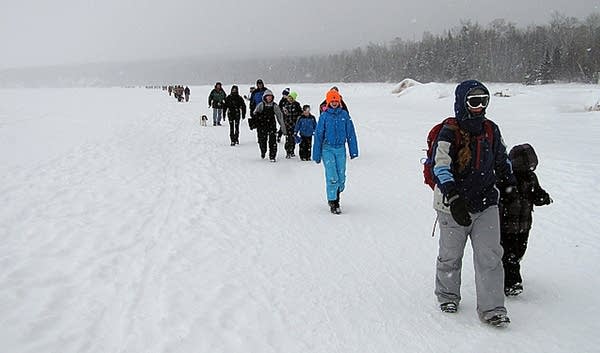 ice_crowd