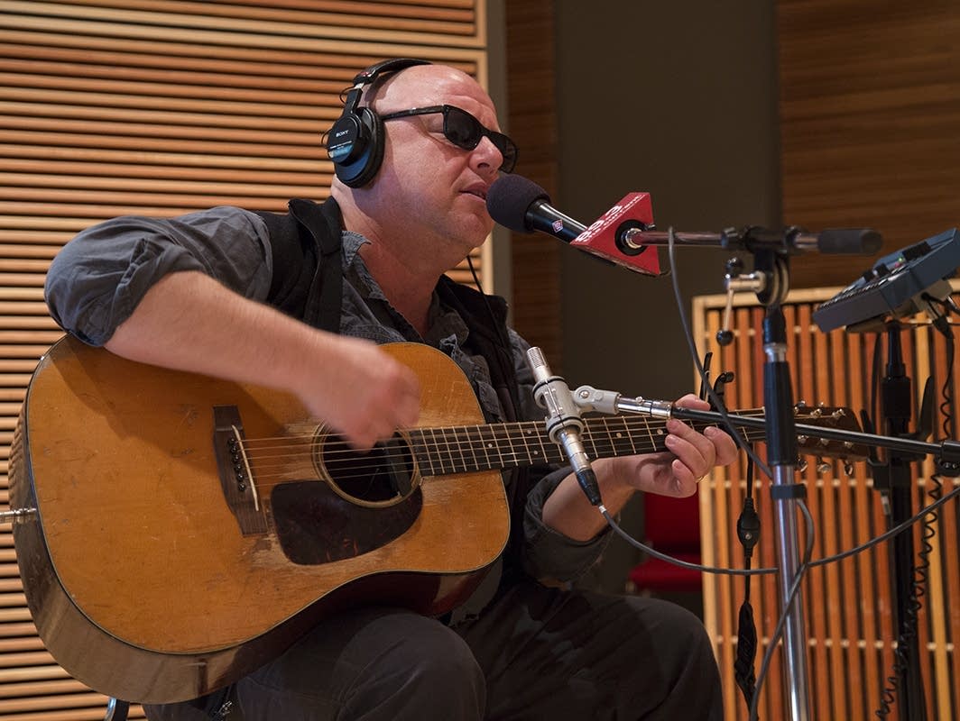 Pigeon Forge Cabins - ER107 - Smoky Mountain Charm - 2 Bedroom, image size:1064x800