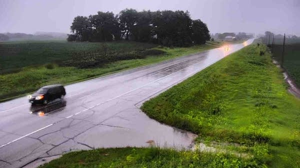 Weather whiplash: Temperature swings, periods of rainy then dry conditions over next week