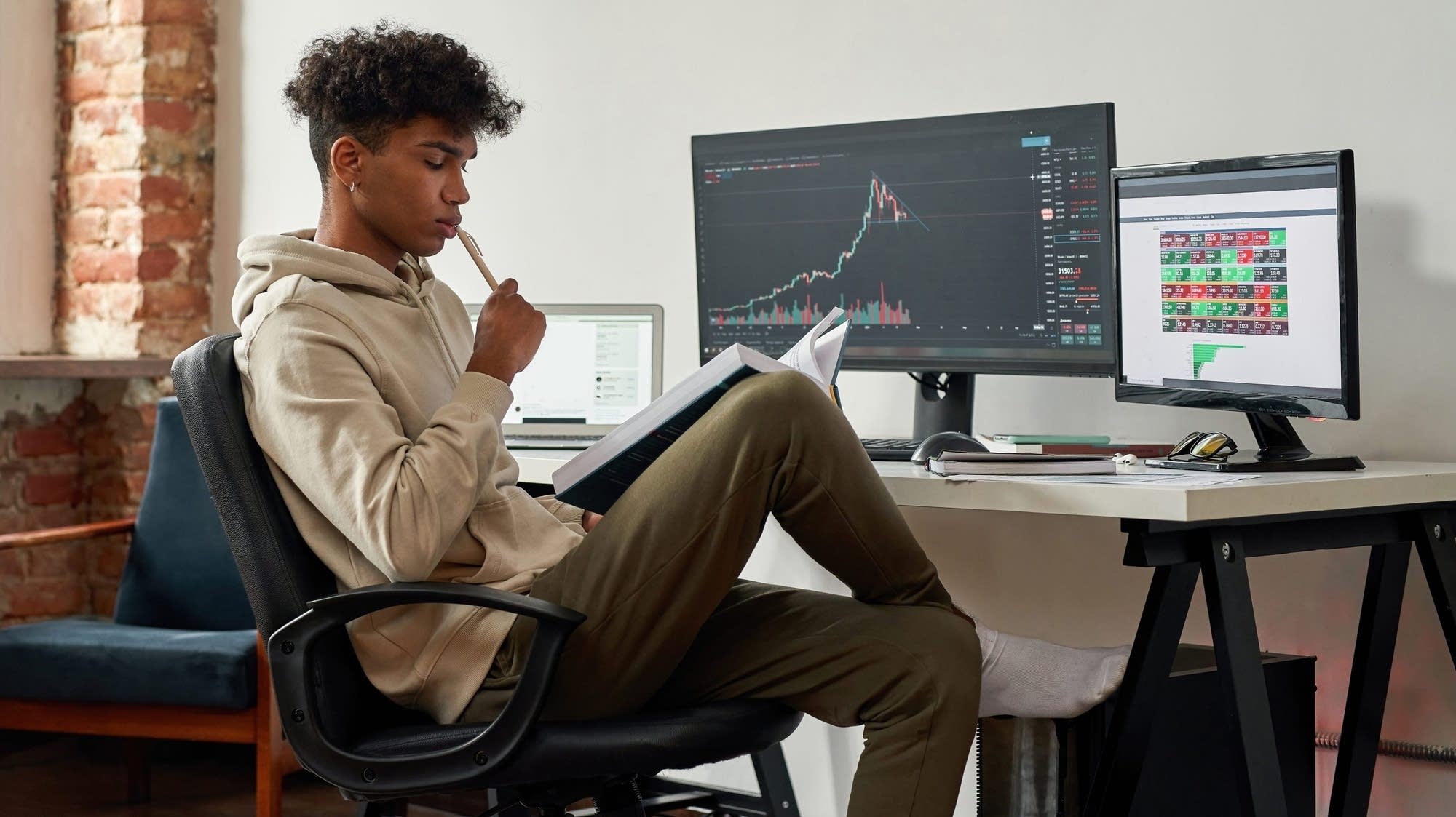 How millennials and Gen Z are feeling about investing - Marketplace