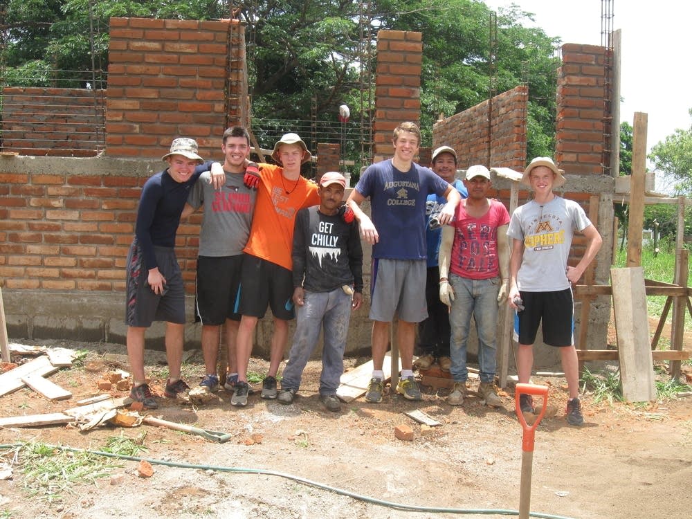 Volunteers at Nuestros Pequeños Hermanos